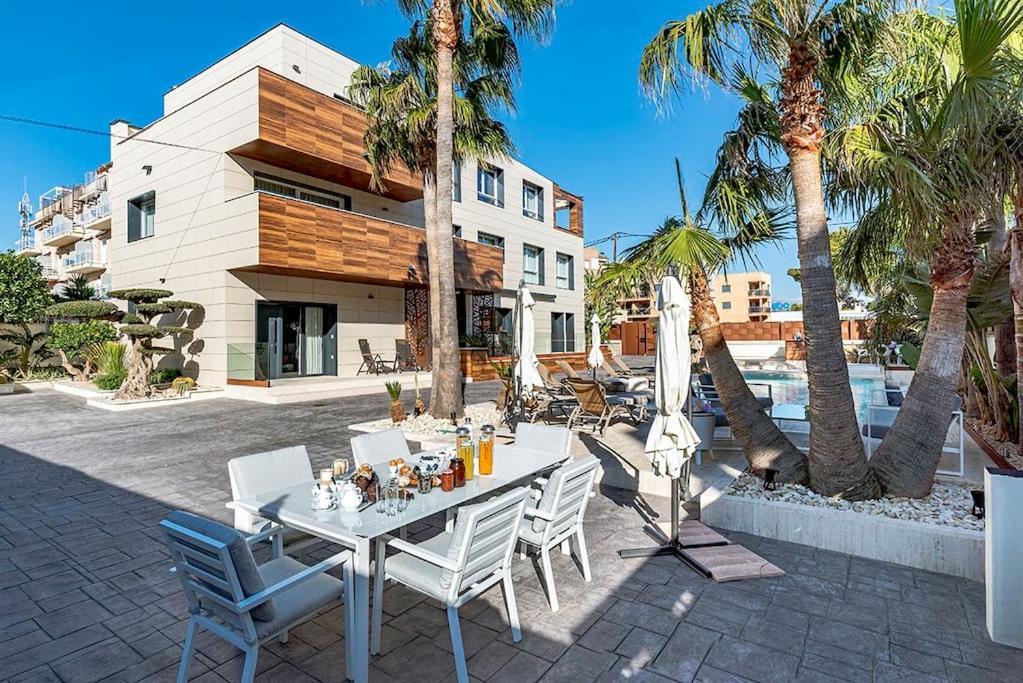 2 Min From The Sea Pool, Comfort And Free Wifi Миами-Плайя Экстерьер фото